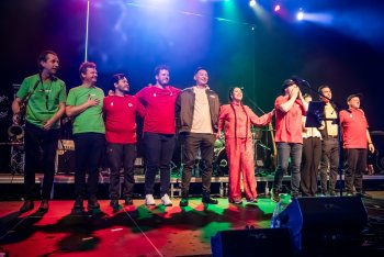 Fabrizio manda baci. Tutte le foto per gentile concessione di Fabrizio Barzanti