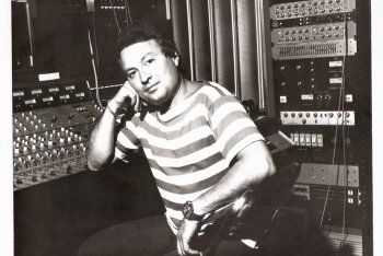 Giuliano Sorgini al mixer - (c) Four Flies Records