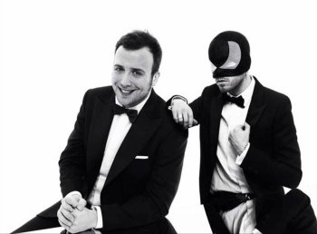Raphael Gualazzi con Bloody Beetroots