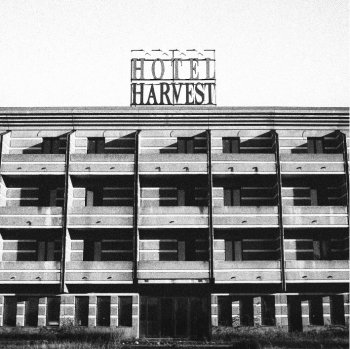 cover Hotel Harvest L:Q.jpg