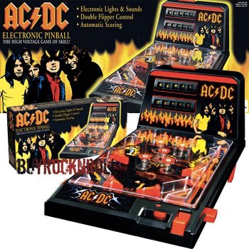 Il flipper portatile dedicato agli AC/DC
