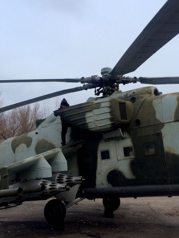 Una pacifica visita al parco militare di Saratov.