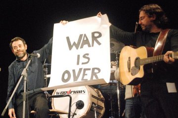 Alberto cantone in omaggio a John Lennon