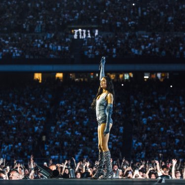 Elodie live a San Siro, foto di Starfooker per Rockit