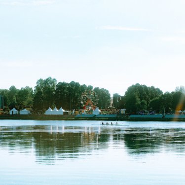 Cartolina da MI AMI - foto di Silvia Violante Rouge