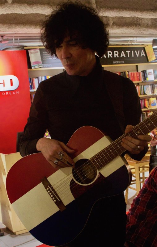 Vivi Si Muore 1999-2019 | Vivi ✝ In Store (foto Kiwi)