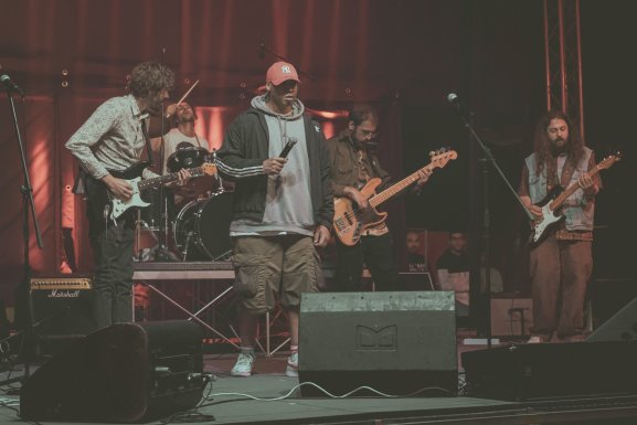 TheOddroots_2.JPG
