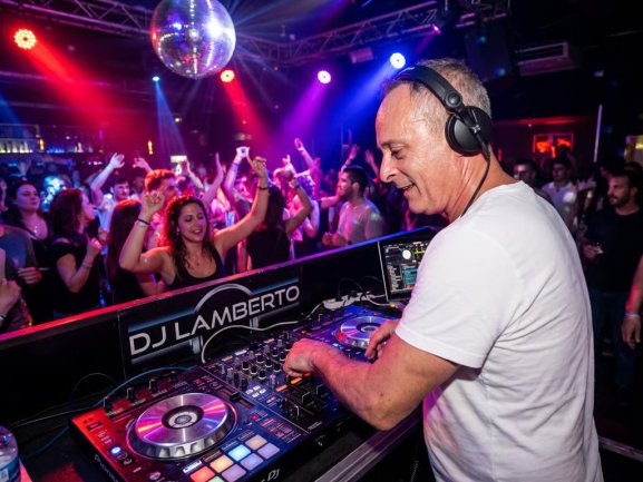 dj lamberto-consolle disco.jpg