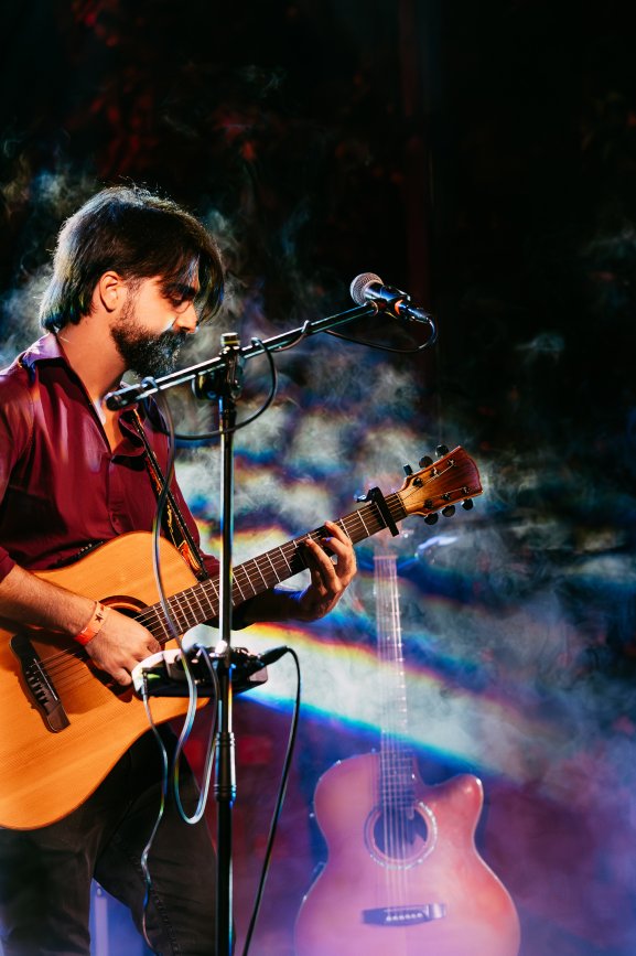 QuestoèÄle Stage.jpg