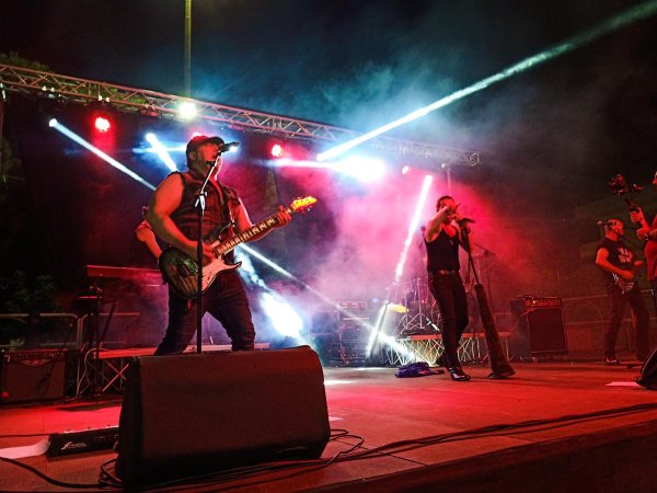 2019-07-25-notte-rock-animali-di-zona-01.jpg