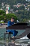 Alessandro Martire - The Floating Moving Concert 2021 sul Lago di Como - foto di Alessandro Farigu