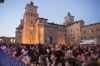 Il pubblico di Ferrara Sotto Le Stelle a Piazza Castello, Ferrara - foto stampa