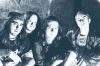 Negazione: la formazione del 1990. Da destra: Marco Mathieu, basso; Roberto “Tax” Farano, chitarra, Guido “Zazzo” Sassola, voce; Giovanni “Neffa” Pellino, batteria.