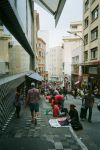 Nelle nostre tournee in Brasile ci &egrave; capitato di trattenerci spesso a Sao Paulo perch&eacute; &egrave; dove vive parte della famiglia di Ian ed &egrave; una citt&agrave; incredibile, piena di contraddizioni, belle e brutte, sembra Gotham city. Musicalmente ha una scena underground incredibile, come tutto il Brasile d'altronde 